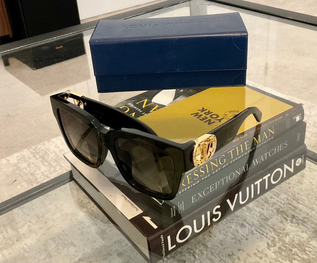 Louis Vuitton Oversized LV Logo Square Sunglasses – Black & Gold
