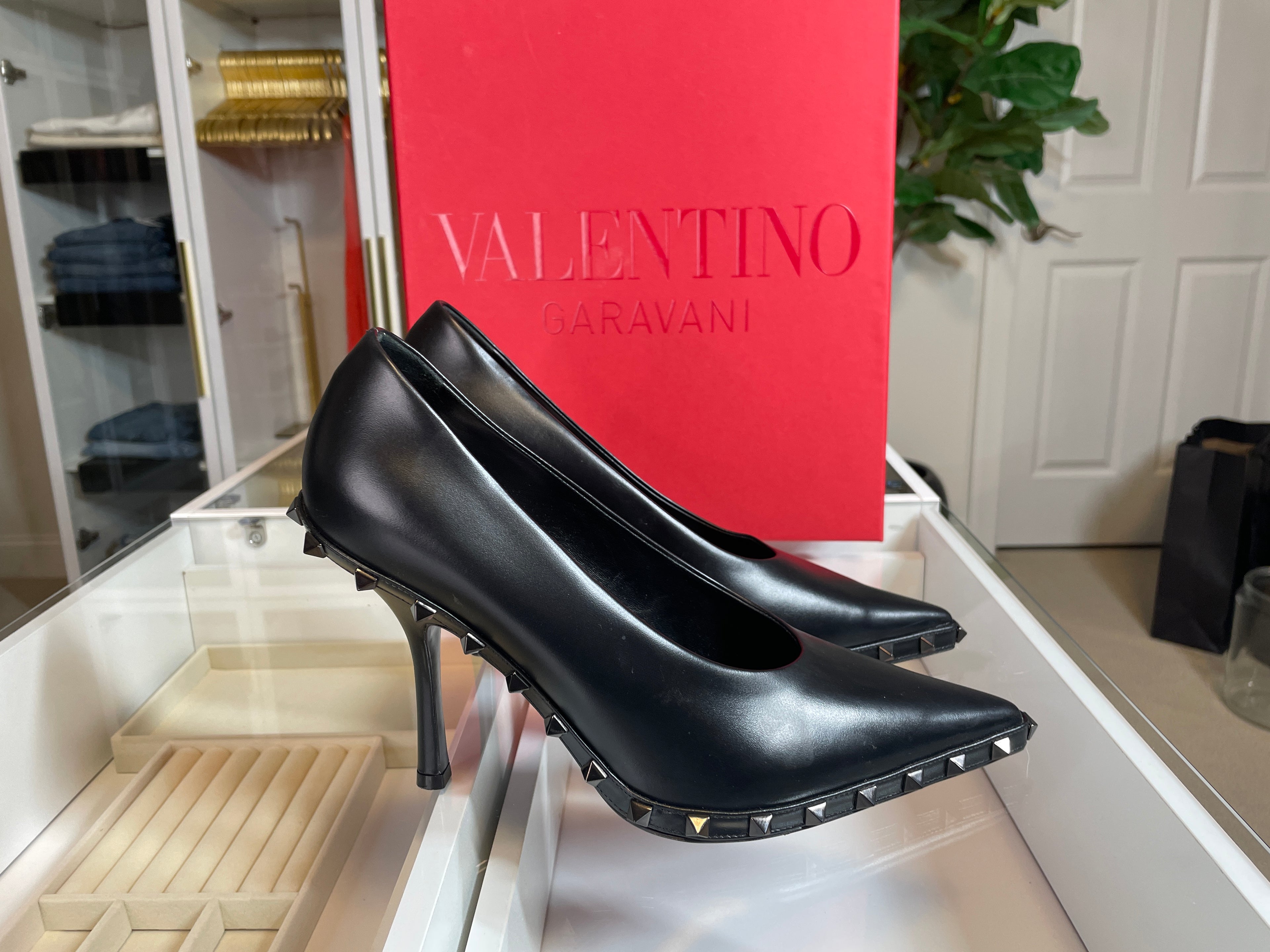 Valentino Garavani Rockstud Black Leather Heels | Boujee Closet